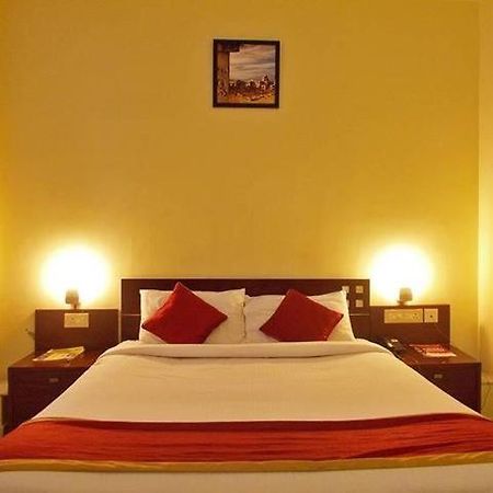 Maya International Hotell Mangalore Exteriör bild